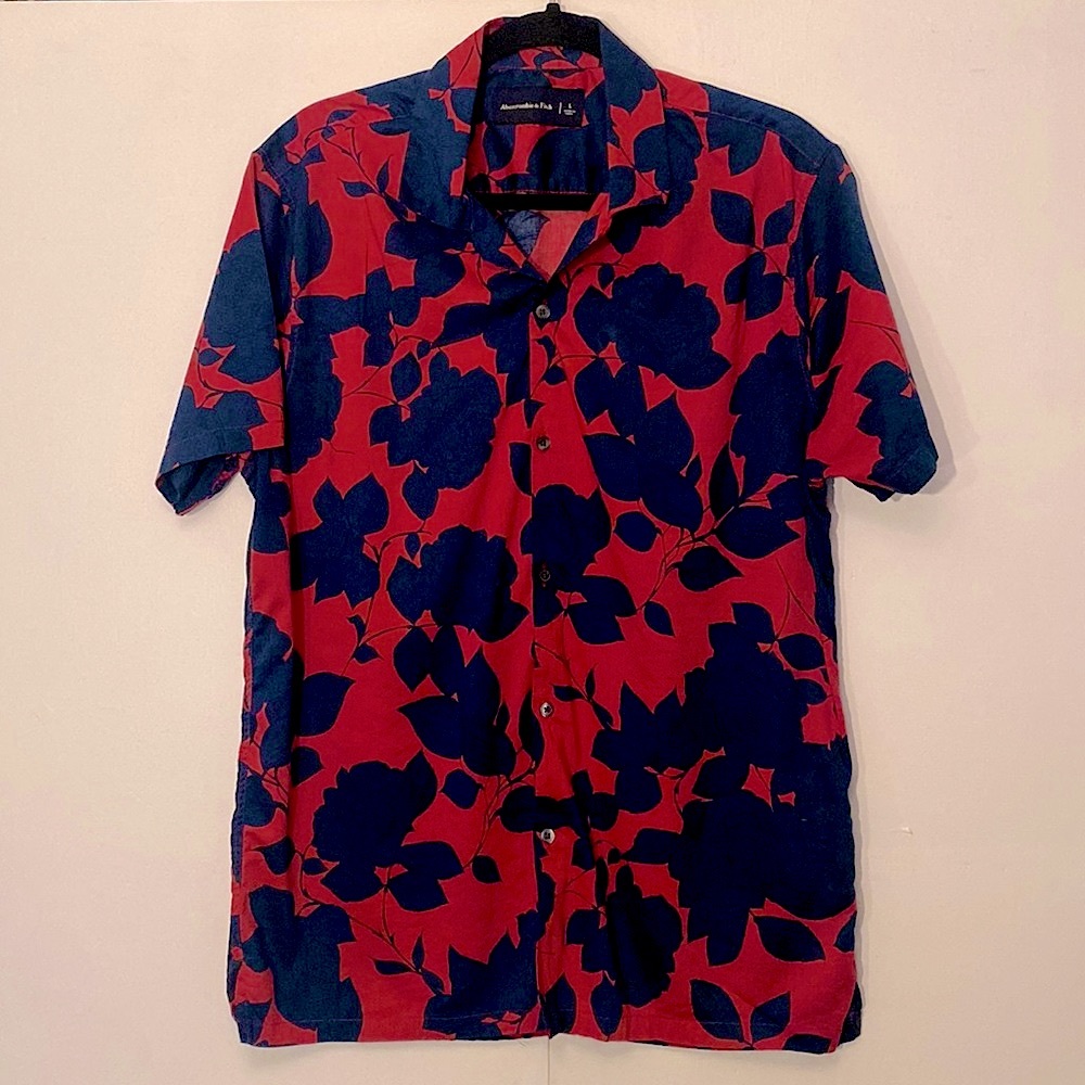 Abercrombie & Fitch Red & Blue Floral Short Sleeve Button Up Shirt - Men’s Large